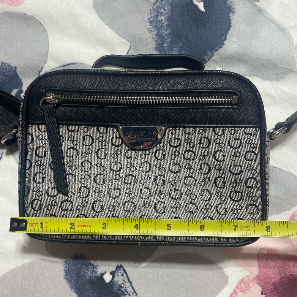 Guess Crossbody Bag with Mini Change Purse Black & Grey O/S - Picture 12 of 15